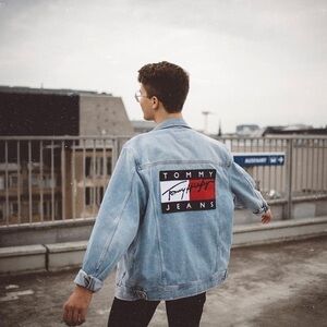 Tommy Jeans '90s White Denim Jacket (size S)